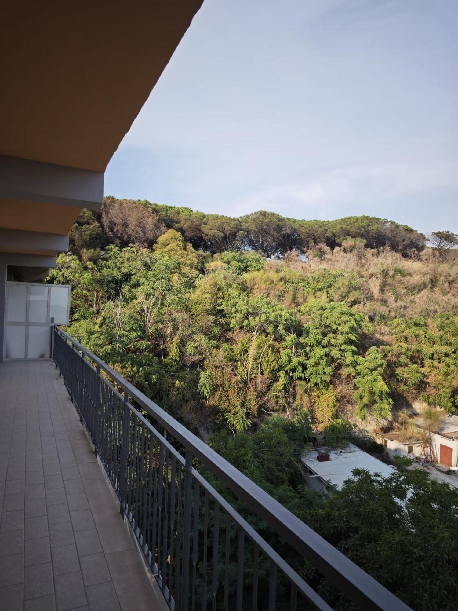 Napoli Central Capodichino B&B Bagian luar foto