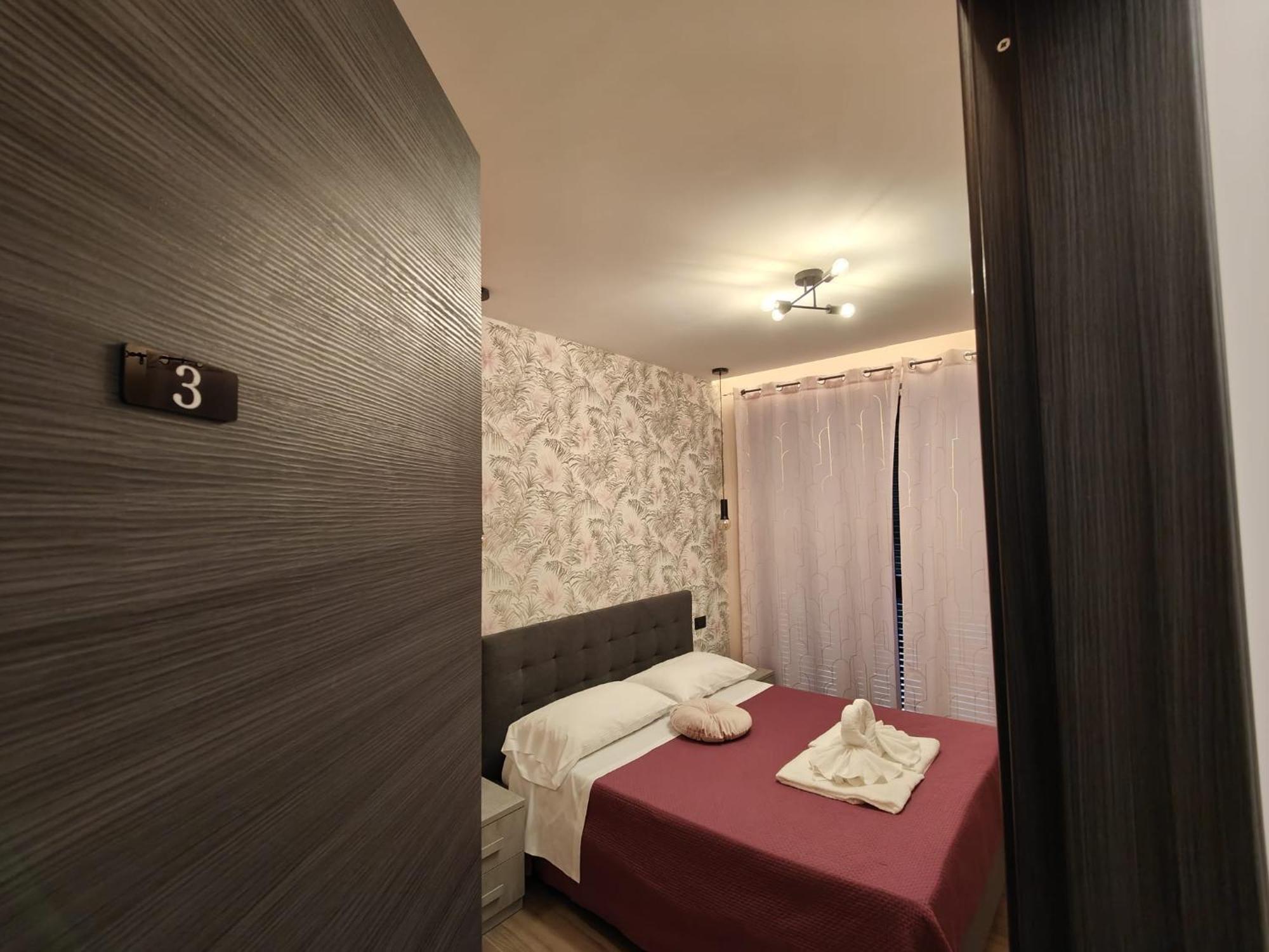 Napoli Central Capodichino B&B Bagian luar foto
