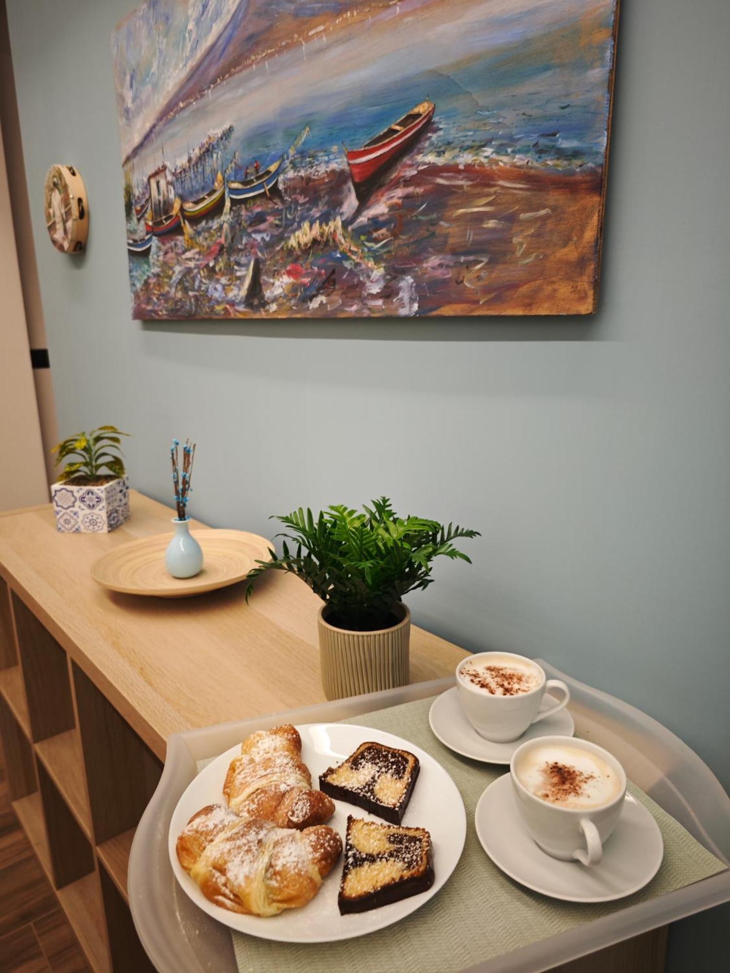 Napoli Central Capodichino B&B Bagian luar foto